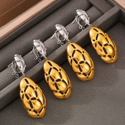 New Irregular Color Matching Oval Hollow Earrings for Women Titanium Steel Plated 18k Gold Personalized Retro Earrings