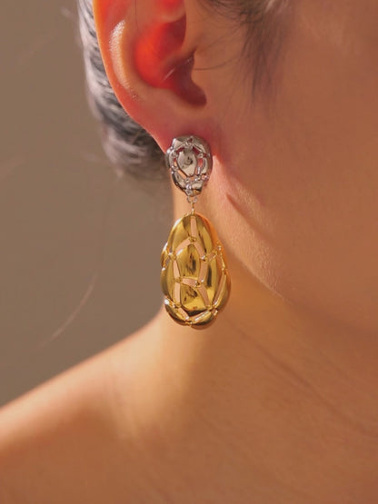 New Irregular Color Matching Oval Hollow Earrings for Women Titanium Steel Plated 18k Gold Personalized Retro Earrings
